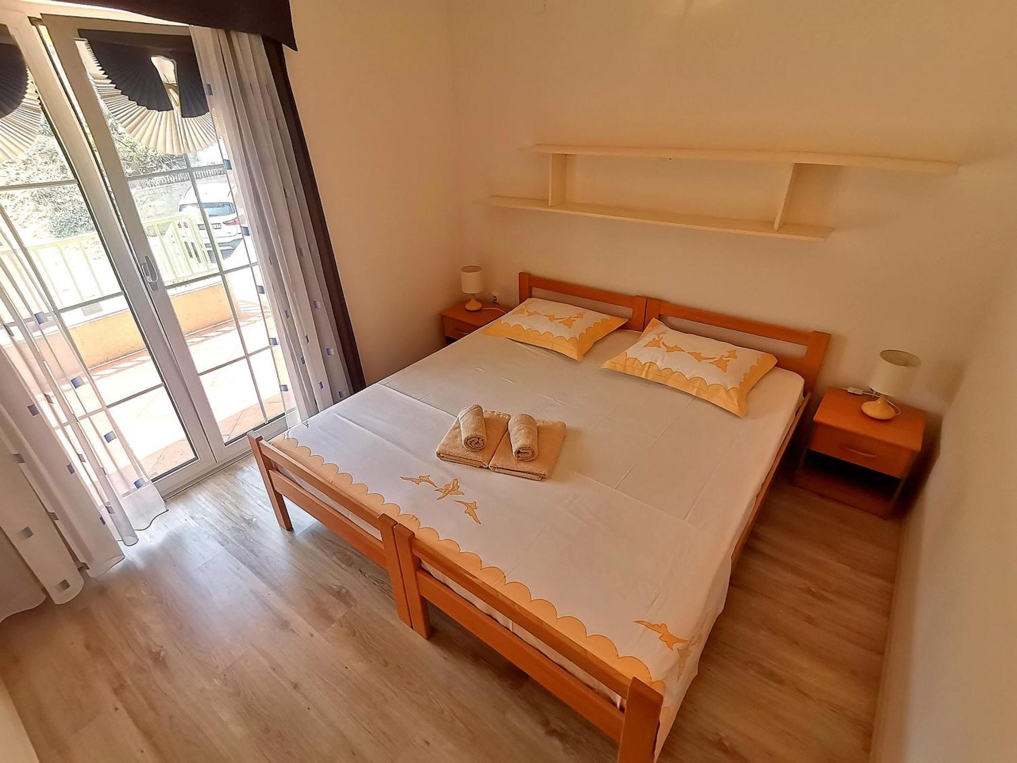 Apartments Green & Orange Hvar Town Room photo